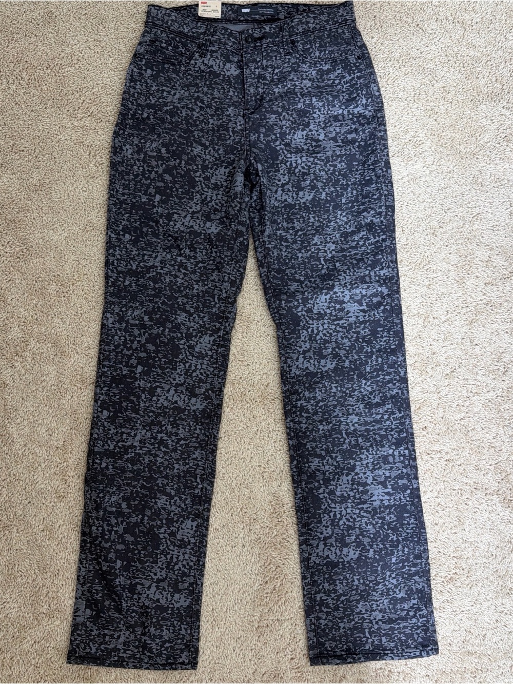 NWT Levi's 512 Perfectly Slimming Straight Leg jeans 29.